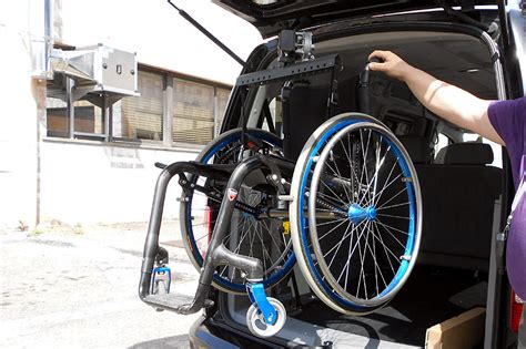 Modifiche E Allestimenti Per La Guida E Il Trasporto Dei Disabili