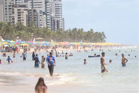 Barraqueiros são notificados por desrespeito a protocolo contra Covid