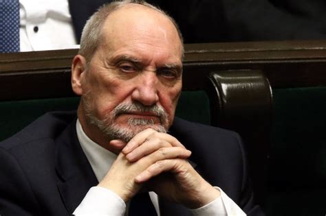 Antoni Macierewicz I Jego Donosy Nieautoryzowana Biografia Ujawnia