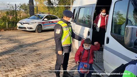 Jandarma okul servislerini denetledi Kurala uymayanlar yandı