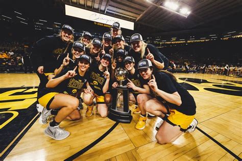 Pin By Shelby Nicol On Iowa Hawkeyes Womens Basketball Iowa