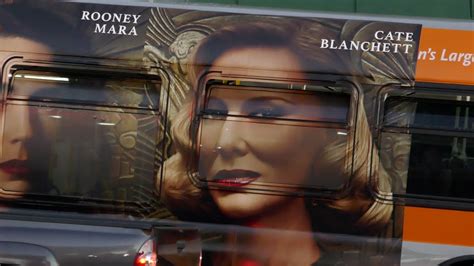 Nightmare Alley Bus Cate Blanchett Bradley Cooper Guillermo Del Toro