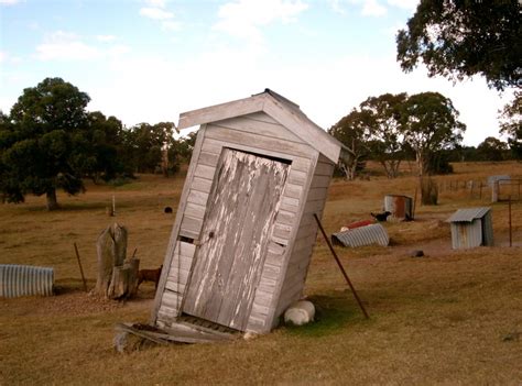 The Quintessential Australian Dunny Toilet Pentax User Photo Gallery