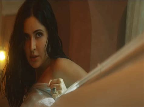 Tiger 3 Katrina Kaif Towel Moment Scene In Salman Khan Movie Won