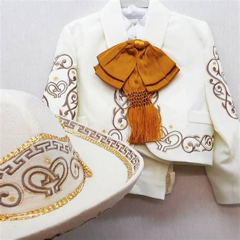 Traje De Charro Para Comunion Y Bautizo Hacemos Bordados