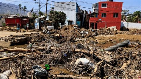 NASA muestra fotos del antes y después del paso del huracán Otis por