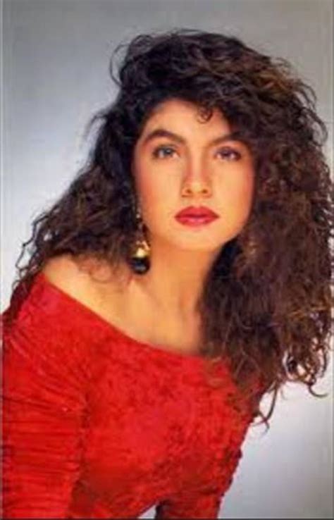 Pooja Bhatt Photos 50 Rare Hd Photos Of Pooja Bhatt The Indian Express