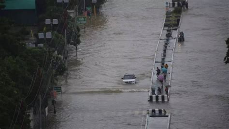 In Pics Heavy Rain Lashes Luckow Throws Life Out Of Gear