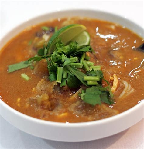 Mohingar Burmese Laksa Traditional Fish Soup With Rice Ve Flickr