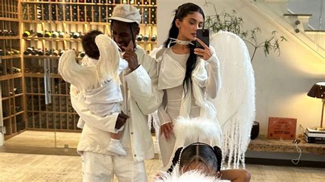 Kylie Jenner Feiert Halloween Mit Familie Im Partnerlook