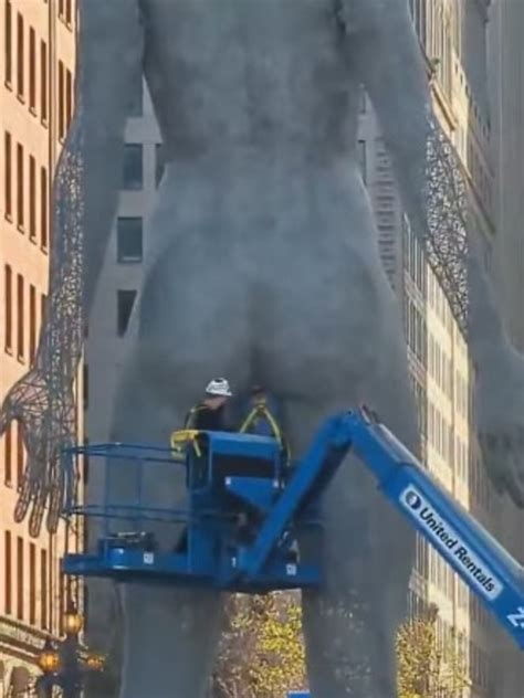 Totally Insane Bedlam Over San Franciscos Giant Nude Statue News Au Australias