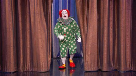 Clown GIFs - Find & Share on GIPHY