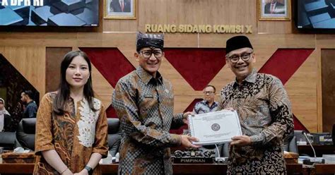 Siaran Pers Menparekraf Apresiasi Inisiatif Komisi X Dpr Ri Revisi Ruu