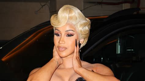 Cardi B Just Got Her First Face Tattoo Glamour UK