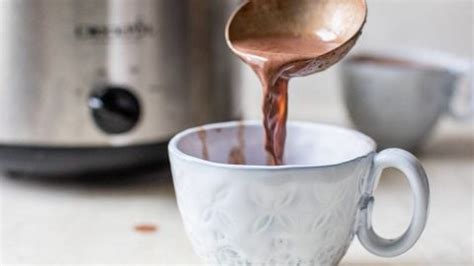 Crockpot Hot Chocolate Easy Creamy Recipe WellPlated