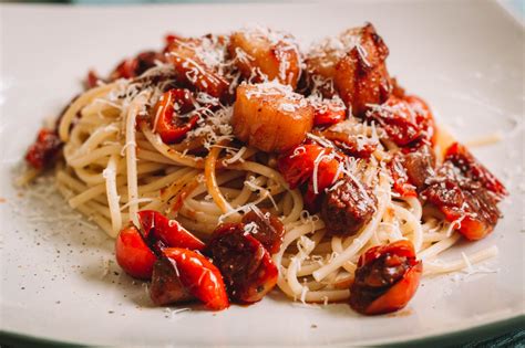 Spicy Scallop Spaghetti With A Cherry Tomato Garlic Brown Butter