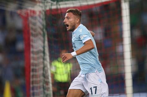 Baby Jubel Ciro Immobile Trifft Bei Derby Sieg