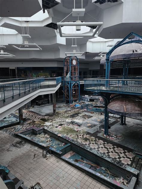 Northridge Mall (Milwaukee) : r/abandoned