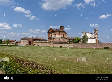 Abbazia Di Santa Maria Di Lucedio Fotograf As E Im Genes De Alta