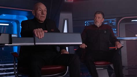 Star Trek: Picard showrunner talks "blood, sweat, and tears" that went ...