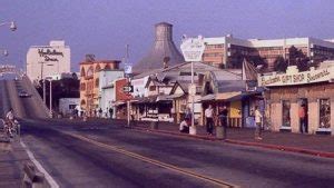 The Unique History of the Santa Monica Pier - Pacific Park® | Amusement ...