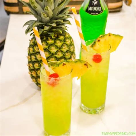 Green Hawaiian Cocktail Combines All The Tropical Flavors Of Pineapple