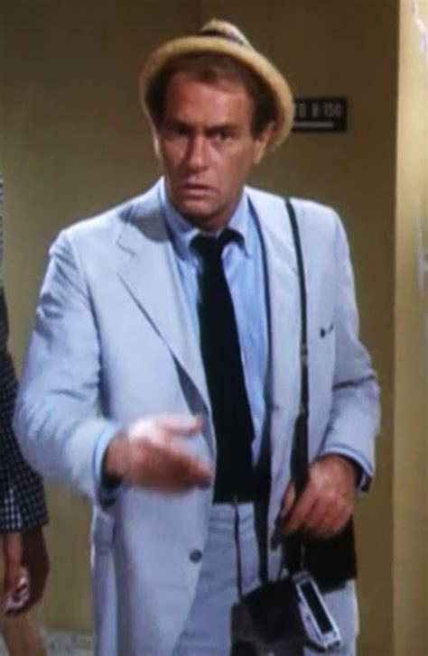 Carl Kolchak - Nightstalker - Darren McGavin - Character profile ...