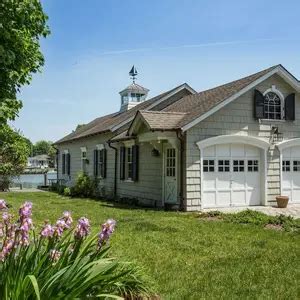 Long Island House Where 'Amityville Horror' Murders Occurred Asks ...