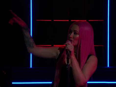 Iggy Azalea Cambia A Quavo Por Un Coro G Spel Pero Ni La Promo En