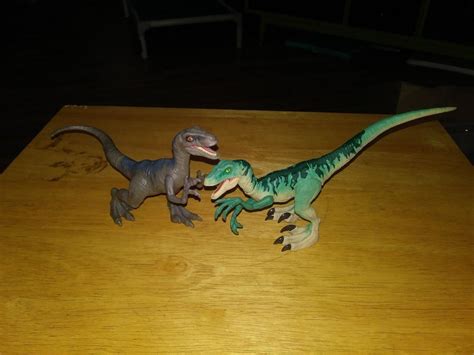 Jurassic World Velociraptor 2 Dinosaur Blue Raptor Jurassic Park Hasbro Figures 1950051405