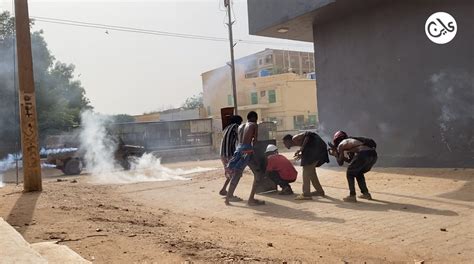 السودان عودة المتظاهرين إلى محيط قصر الرئاسة Ayin Network شبكة عاين