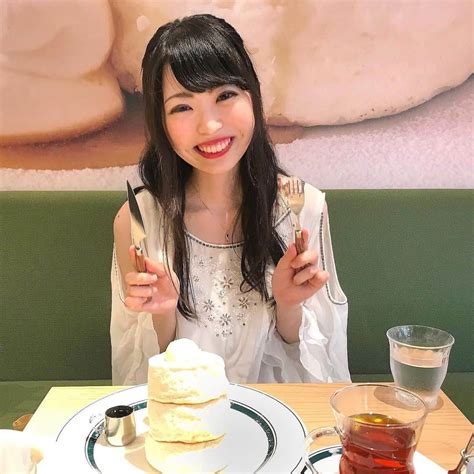 白井佑奈さんのインスタグラム写真 白井佑奈instagram「 Gram 👑時間・数量限定のパンケーキが食べられるパンケーキ専門店👑 プレミアムパンケーキ¥