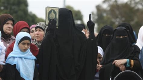 Its Un Australian Rally Condemns Push To Ban Burqa