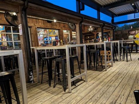 Lee’s Landing Dock Bar Updated July 2024 267 Photos And 267 Reviews 600 Rowland Dr Port