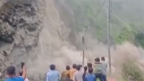 Himachal Pradesh NH 5 Blocked After Sudden Landslides In Bhaba Nagar