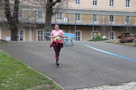 Reportage Les Coureurs De Le Mans Urban Trail Se Frottent Aux Vieilles