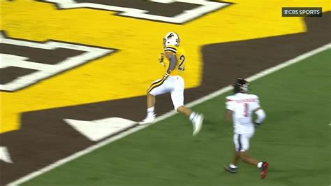 Sam Scott Walks In Untouched For A Wyoming Td Espn Video