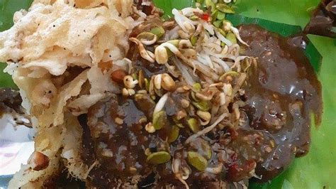 5 Nasi Pecel Enak Di Surabaya Untuk Sarapan Cobain Pecel Bu Joyo Yang