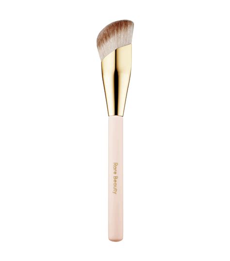 15 Best Bronzer Brushes For A Natural Looking Glow Who What Wear