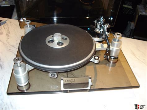 Immaculate Oracle Delphi MK1 Turntable With Saec WE 308 Tonearm Dealer