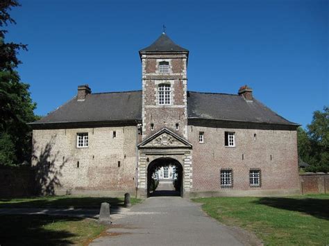 Bondues porche chateau Château du Vert Bois Wikipédia en 2023