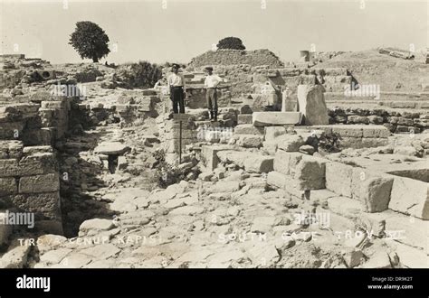 Ruins Of Troy Hissarlik Turkey Stock Photo Alamy