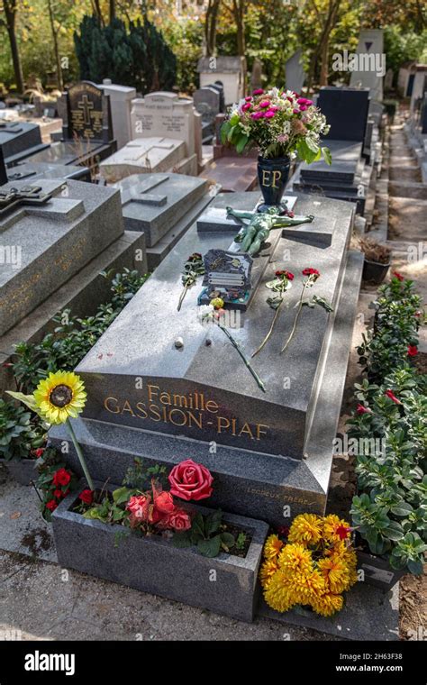 France Paris Cimeti Re Du P Re Lachaise Edith Piaf Photo Stock Alamy