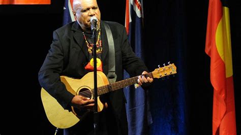 Archie Roach wins Deadly Award | SBS NITV