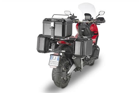 TREKKER DOLOMITI 46 BLACK GIVI