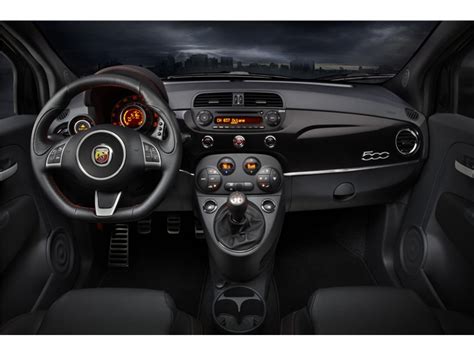 2013 FIAT 500: 52 Interior Photos | U.S. News