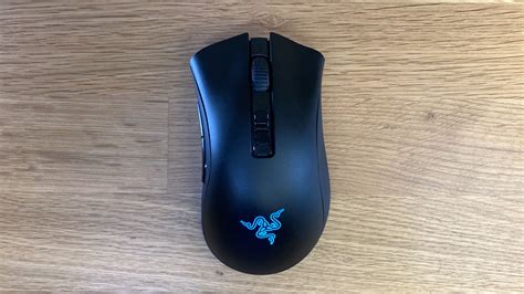 Razer Deathadder V2 Pro Wireless Gaming Mouse Review 2020 Pcmag