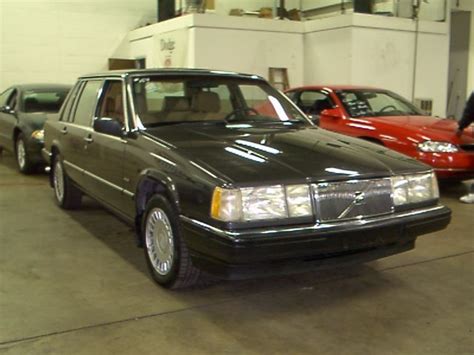 Volvo 760: История модели, фотогалерея и список модификаций