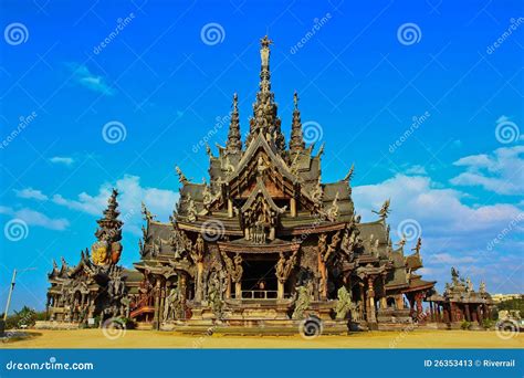 Sanctuary of truth stock image. Image of buddha, idyllic - 26353413