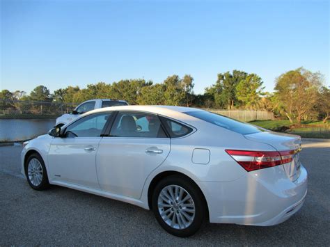 Pre Owned Toyota Avalon Hybrid Xle Premium Dr Car In Sarasota